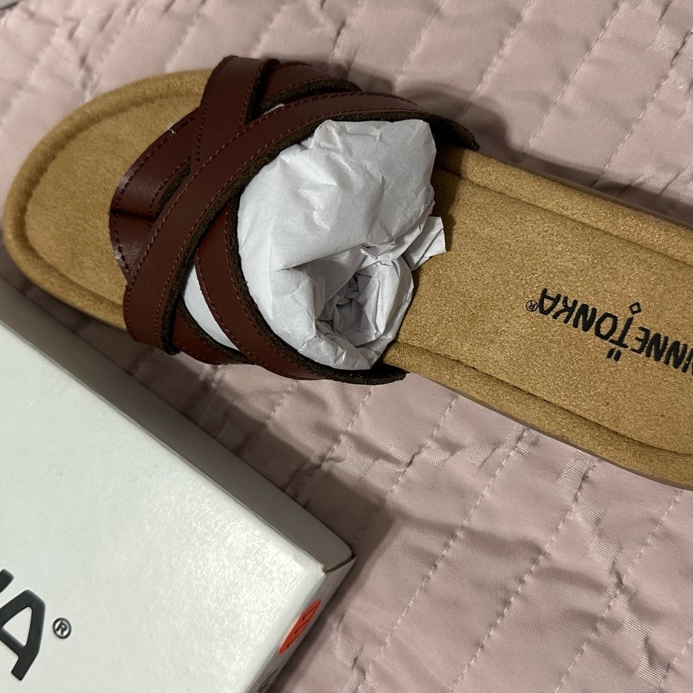 Minnetonka Brown Leather Sandals